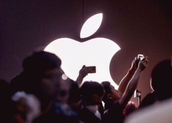 Apple Needs to Evolve to Compete in the Artificial Intelligence Era